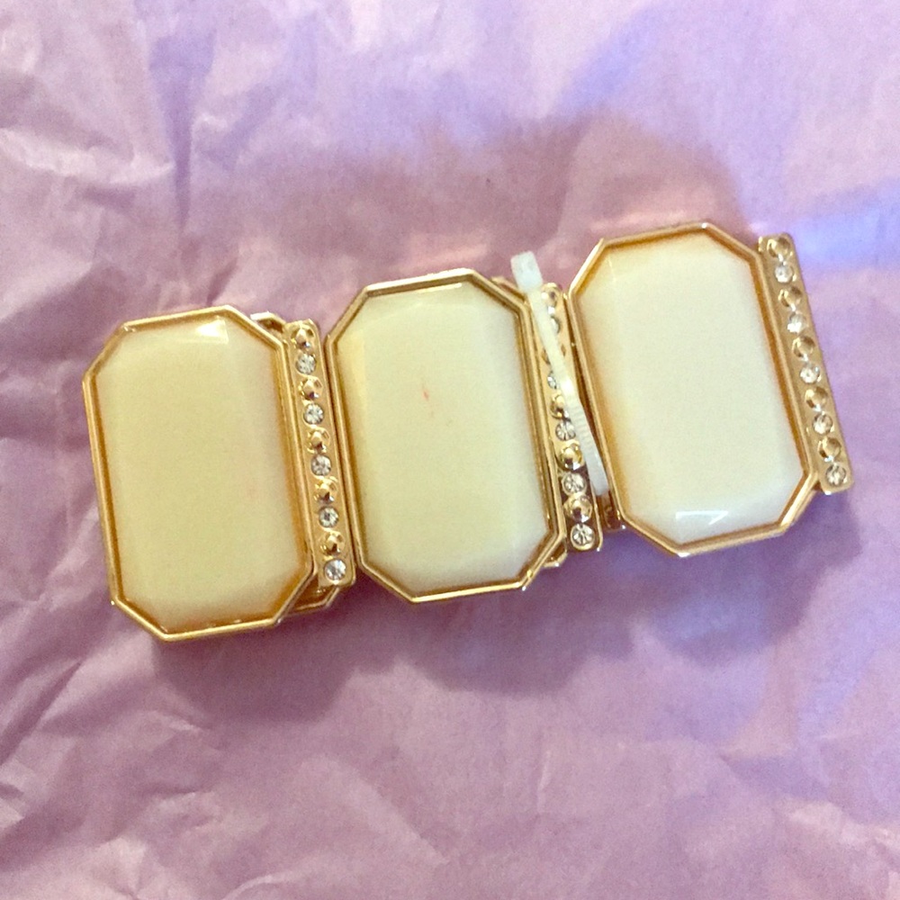 Bracelet wide